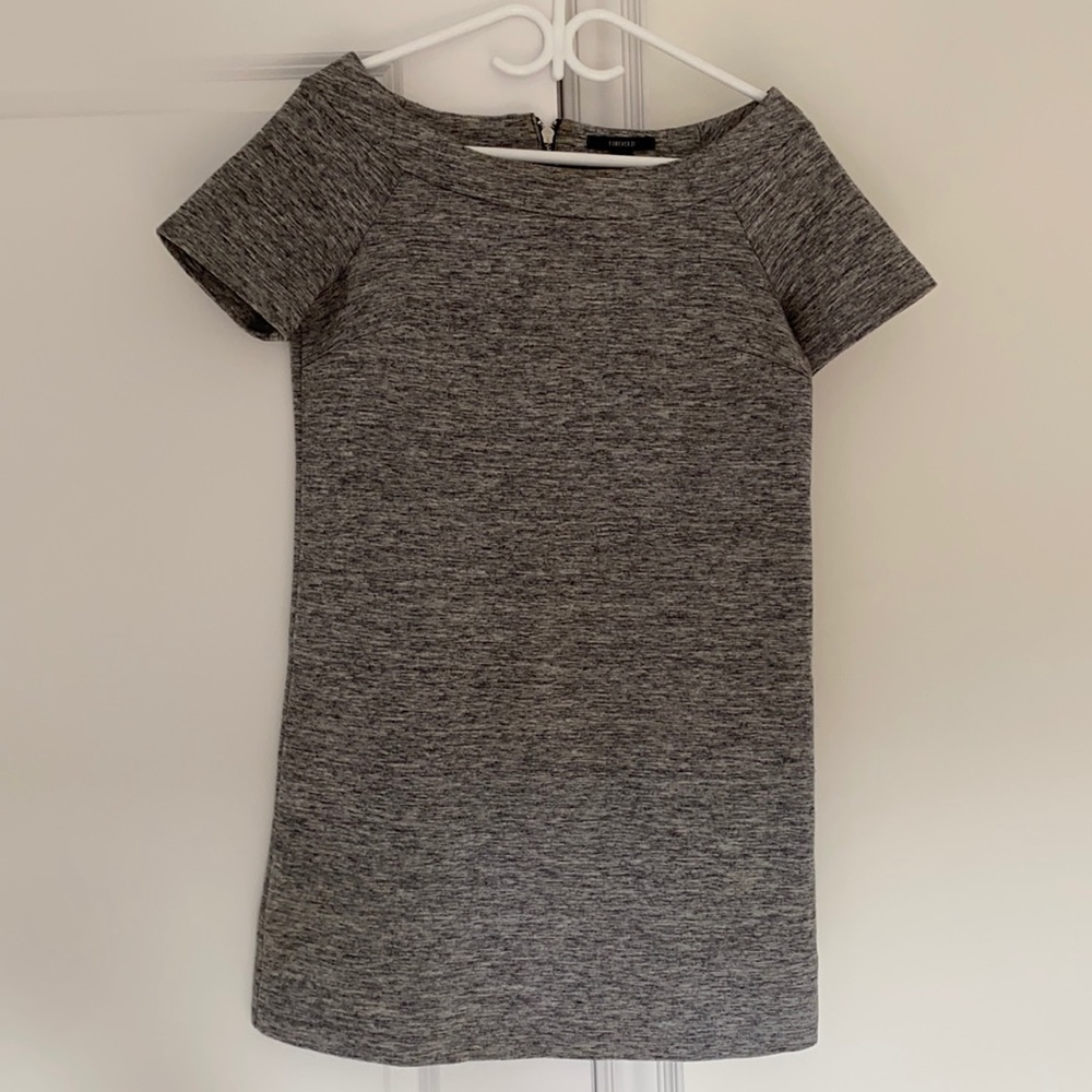 Grey short sleeved dress